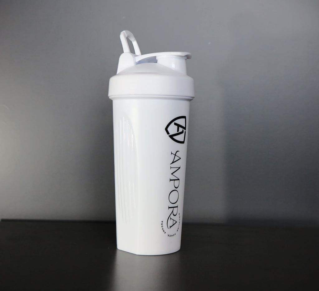 Ampora 600ml Premium Shaker Wit – met Shakerbal